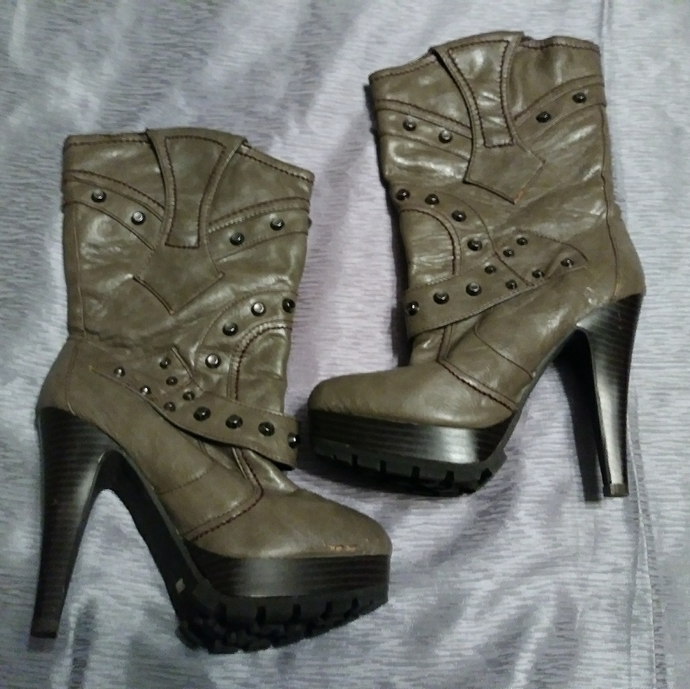 Rampage Boots